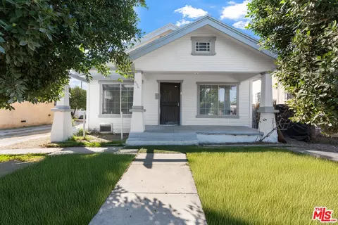 854 W 64th St, Los Angeles, CA 90044