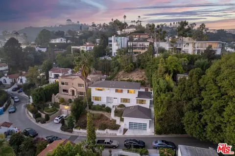 4799 Bonvue Ave, Los Angeles, CA 90027
