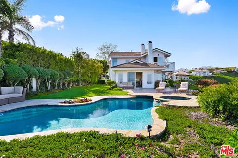 6178 Galahad Rd, Malibu, CA 90265
