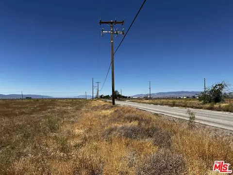 89 W Avenue A, Lancaster, CA 93536 photo 2