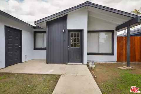 1040 Iris St, Wasco, CA 93280 photo 4
