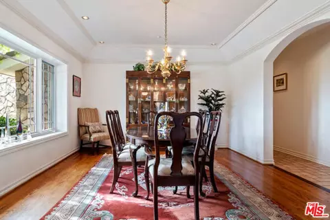 Dining - 525 Valley Vista Dr, Camarillo, CA 93010 photo 3 of 3