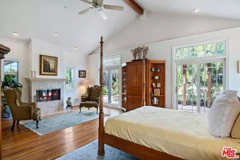 Bedroom - 525 Valley Vista Dr, Camarillo, CA 93010 photo 2 of 7