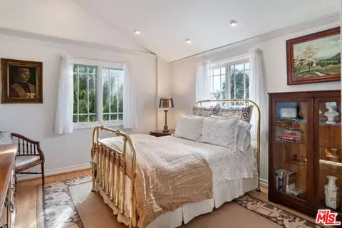 Bedroom - 525 Valley Vista Dr, Camarillo, CA 93010 photo 6 of 7