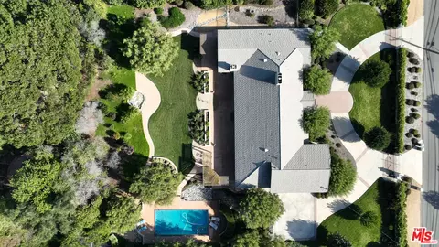 View/Area - 525 Valley Vista Dr, Camarillo, CA 93010 photo 1 of 2