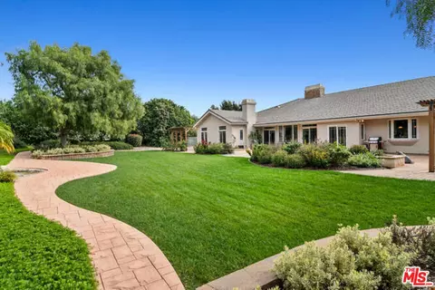 Exterior - 525 Valley Vista Dr, Camarillo, CA 93010 photo 21 of 22