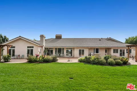 Exterior - 525 Valley Vista Dr, Camarillo, CA 93010 photo 11 of 22