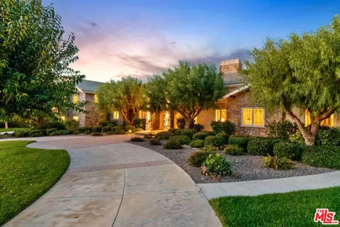 Other - 525 Valley Vista Dr, Camarillo, CA 93010 photo 1 of 15