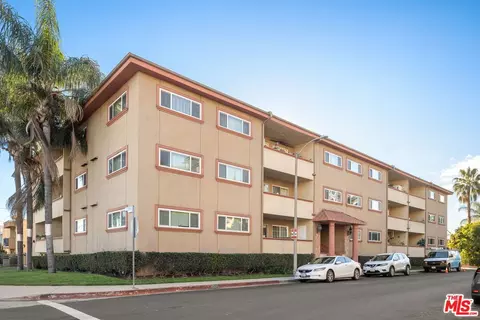 12500 Huston St #201, Valley Village, CA 91607