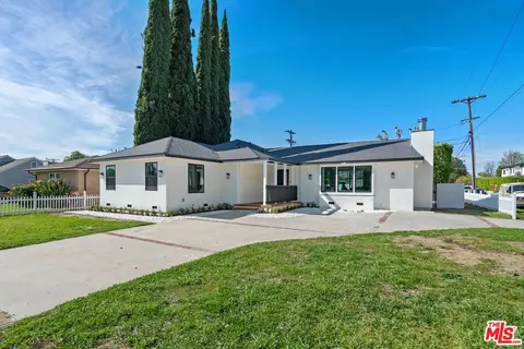 4955 Woodman Ave, Sherman Oaks, CA 91423
