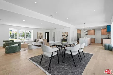 4955 Woodman Ave, Sherman Oaks, CA 91423