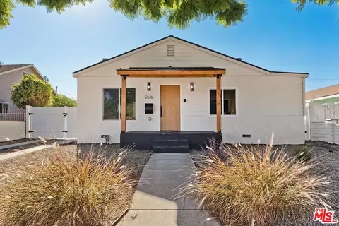 2616 W 73rd St, Los Angeles, CA 90043
