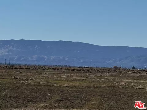 53 E Vacvic E Ave #E3/53, Redman, CA 93535