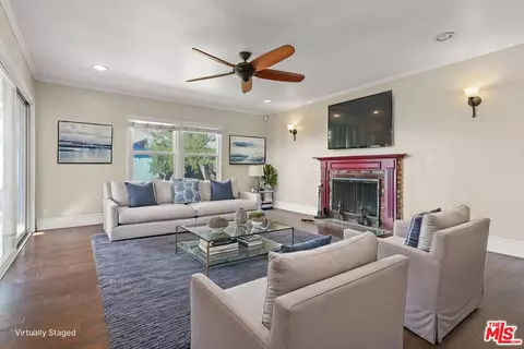 11641 Blythe St, North Hollywood, CA 91605