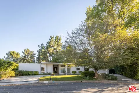 5150 Donna Ave, Tarzana, CA 91356
