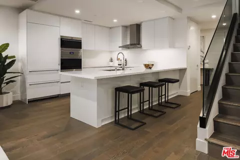 411 S Hamel Rd #106, Los Angeles, CA 90048