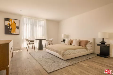 728 N Sweetzer Ave #208, West Hollywood, CA 90069