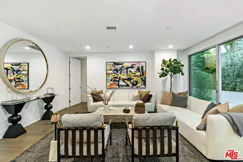 728 N Sweetzer Ave #115, West Hollywood, CA 90069