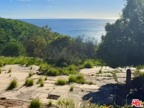20654 Eaglepass Dr, Malibu, CA 90265