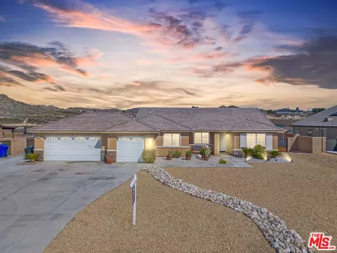 17794 Cabazon Rd, Apple Valley, CA 92307
