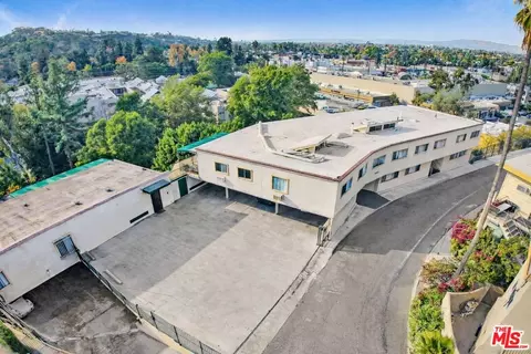 11975 Laurelwood Dr, Studio City, CA 91604