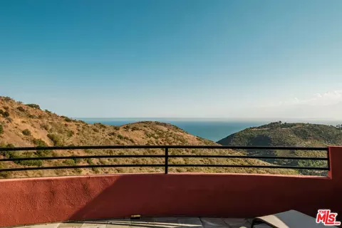 View/Area - 3029 Sequit Dr, Malibu, CA 90265 photo 2 of 3