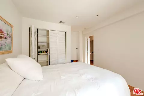 Bedroom - 3029 Sequit Dr, Malibu, CA 90265 photo 5 of 6