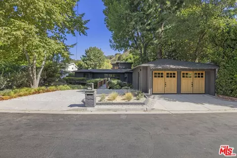11747 Canton Pl, Studio City, CA 91604