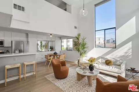 9917 Tabor St #2, Los Angeles, CA 90034