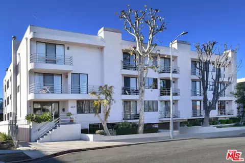 4619 Kester Ave #16, Sherman Oaks, CA 91403