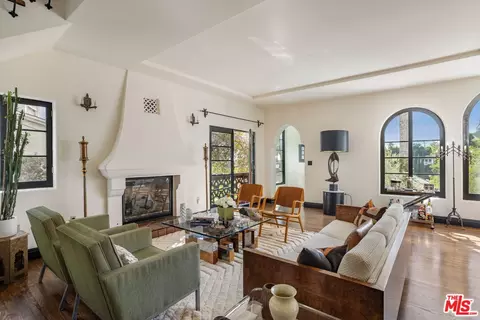 3313 Descanso Dr, Los Angeles, CA 90026