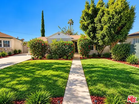8015 Tilden Ave, Panorama City, CA 91402