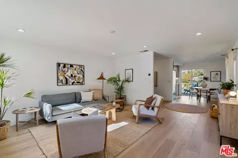 1711 Bridgeport Dr, Los Angeles, CA 90065
