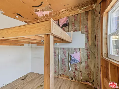 Bedroom - 22125 Loop Dr, Redding, CA 96003 photo 6 of 6
