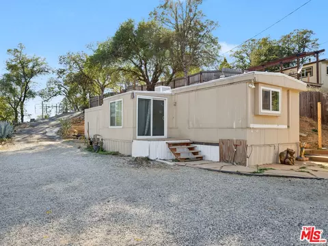 Exterior - 22125 Loop Dr, Redding, CA 96003 photo 10 of 18