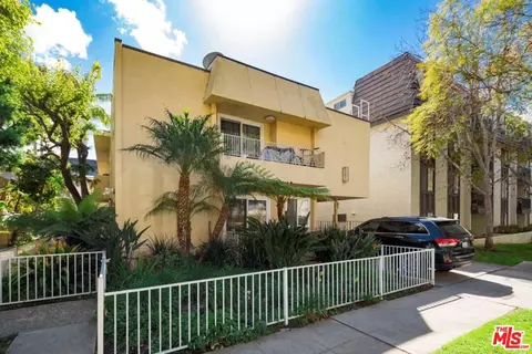 11652 Kiowa Ave, Los Angeles, CA 90049
