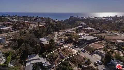 668 Palmera, Pacific Palisades, CA 90272