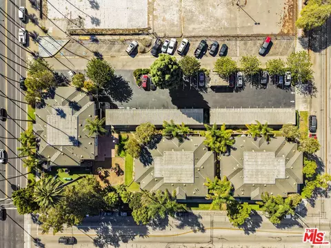 View/Area - 711 S C St, Oxnard, CA 93030 photo 5 of 7