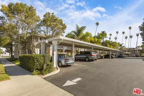 Exterior - 711 S C St, Oxnard, CA 93030 photo 5 of 5