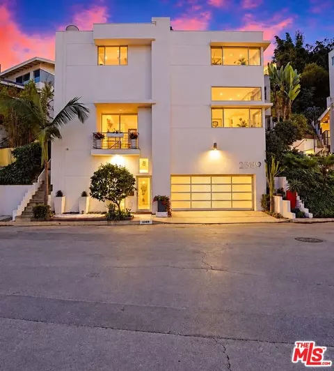 2389 Lyric Ave, Los Angeles, CA 90027