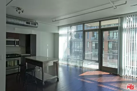 1100 S Hope St #1111, Los Angeles, CA 90015