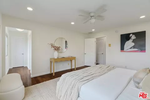 Bedroom - 535 E Walnut Ave #B, El Segundo, CA 90245 photo 2 of 5