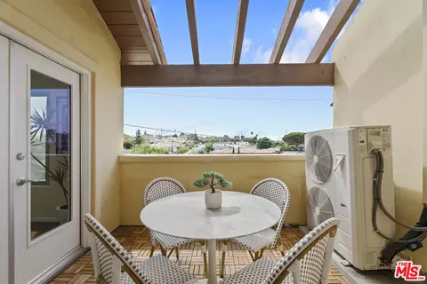 Other - 535 E Walnut Ave #B, El Segundo, CA 90245 photo 6 of 9