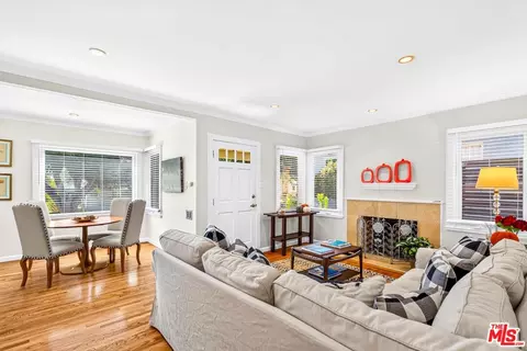 1205 Marine St, Santa Monica, CA 90405