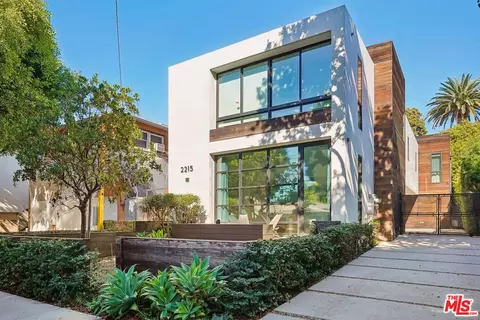 2215 5th St #B, Santa Monica, CA 90405