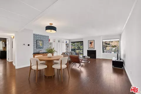 2018 Griffith Park Blvd #219, Los Angeles, CA 90039