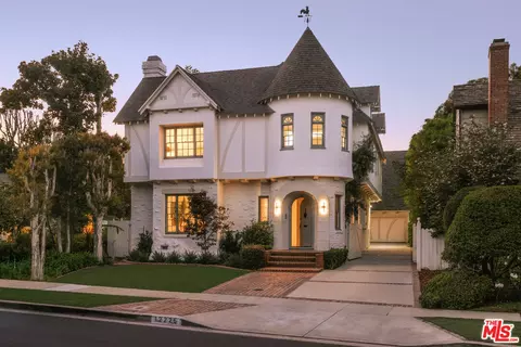 12225 Falkirk Ln, Los Angeles, CA 90049