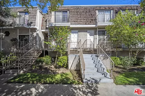 5400 Simpson Ave #9, Valley Village, CA 91607