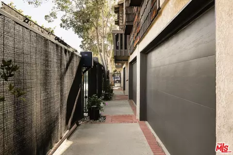 Other - 1141 17th St #4, Santa Monica, CA 90403 photo 6 of 6