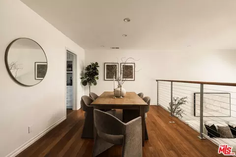 Dining - 1141 17th St #4, Santa Monica, CA 90403 photo 2 of 2